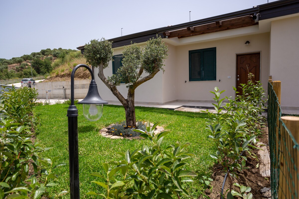 Detached villa with garden -pet friendly - Villas for Rent in Marina di  Ascea, Campania, Italy - Airbnb, image size:1200x800