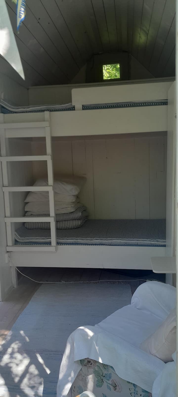 Les lits mesurent 195 cm.