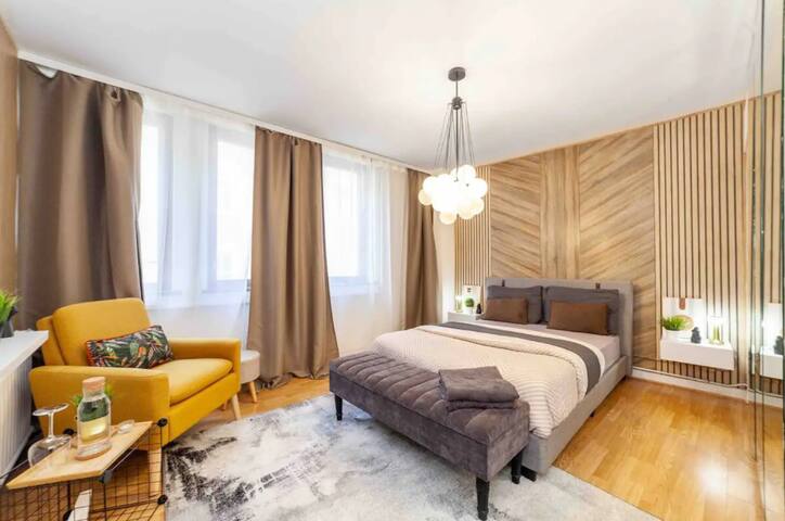 * 2Bed 2Bath with Sauna & Cinema room gallery image 4