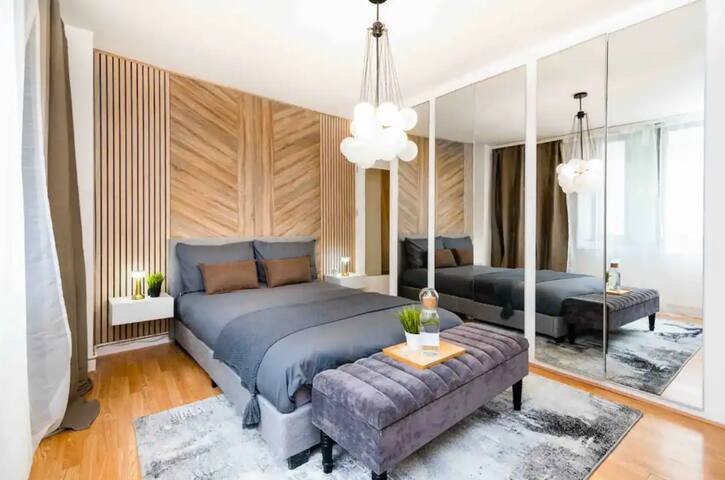 * 2Bed 2Bath with Sauna & Cinema room gallery image 3