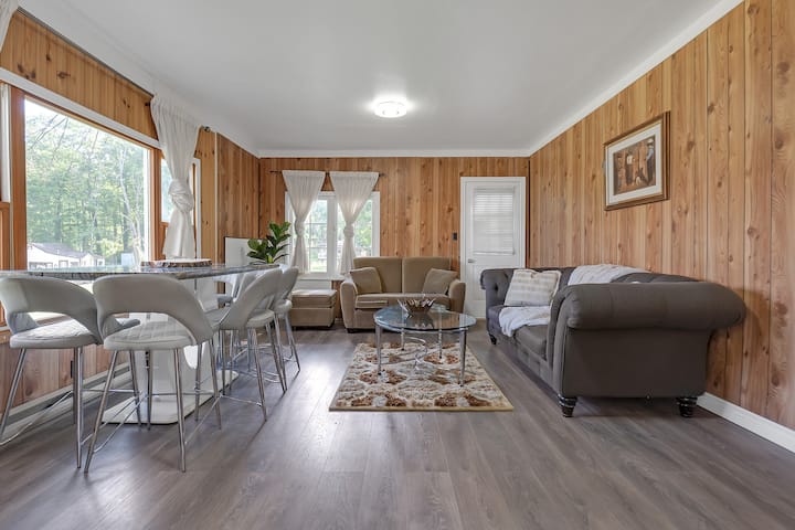 Kawartha Lakes Oak Cottage - Kawartha Lakes