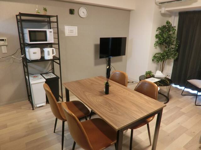 8 minutes walk from Ueno Station! 52 square meters gallery image 2