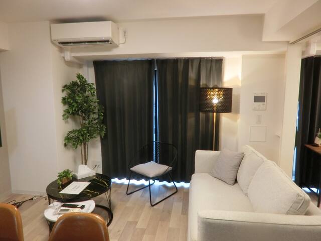 8 minutes walk from Ueno Station! 52 square meters gallery image 3