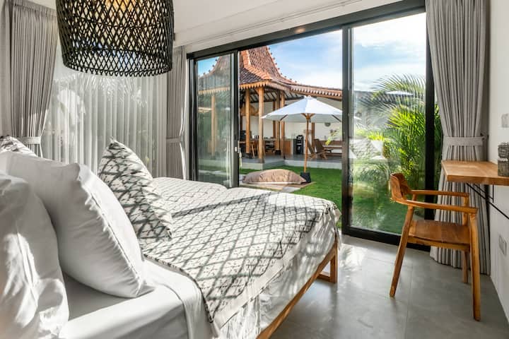 საძინებელი 8