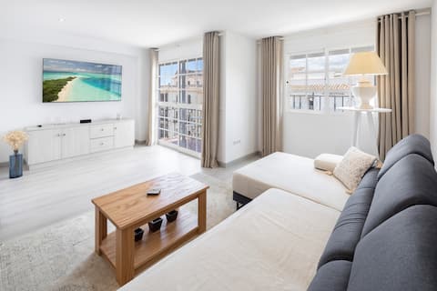 Anuncio de Airbnb popular: Old town stay&close to the beach en Estepona