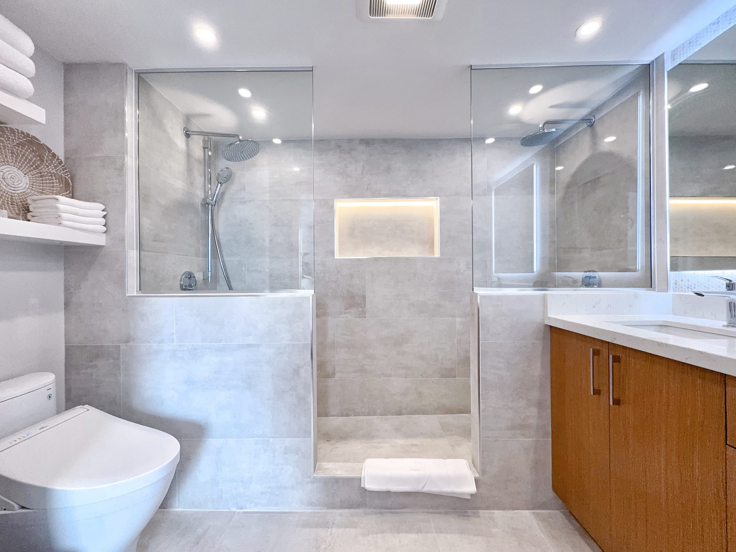 Ilikai Penthouse-Luxury Oceanview 2BR/2BTH/Parking - Image 57