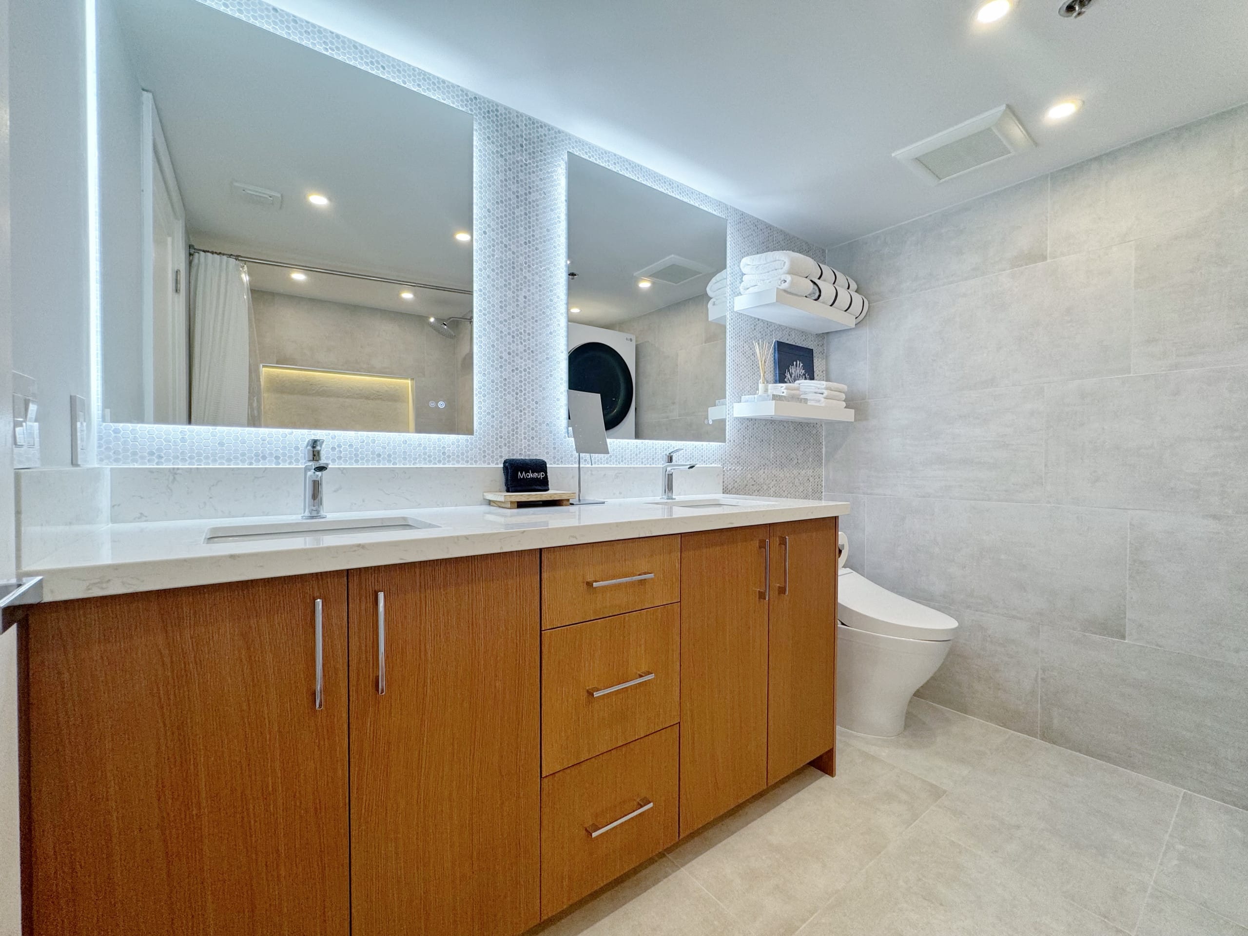 Ilikai Penthouse-Luxury Oceanview 2BR/2BTH/Parking - Image 48