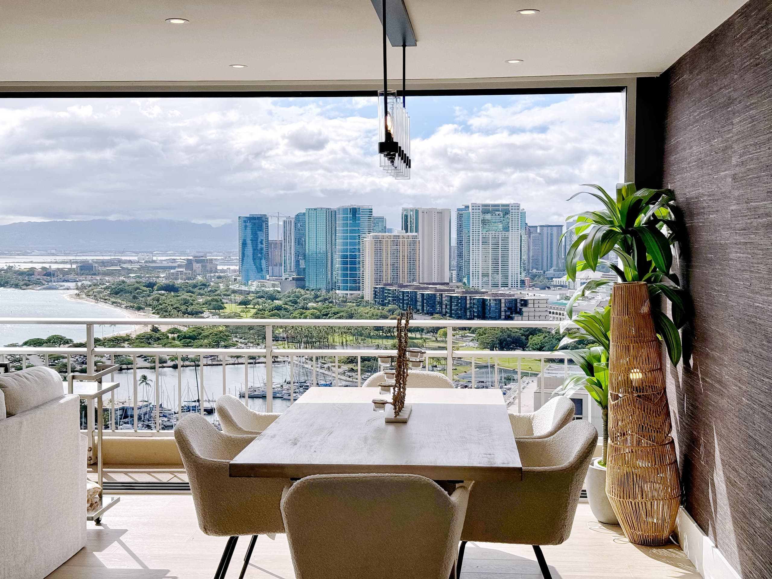 Ilikai Penthouse-Luxury Oceanview 2BR/2BTH/Parking - Image 31