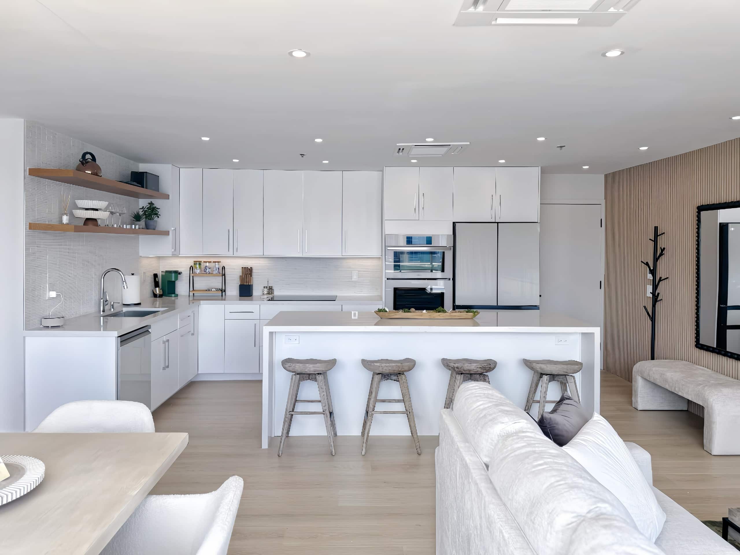 Ilikai Penthouse-Luxury Oceanview 2BR/2BTH/Parking - Image 20