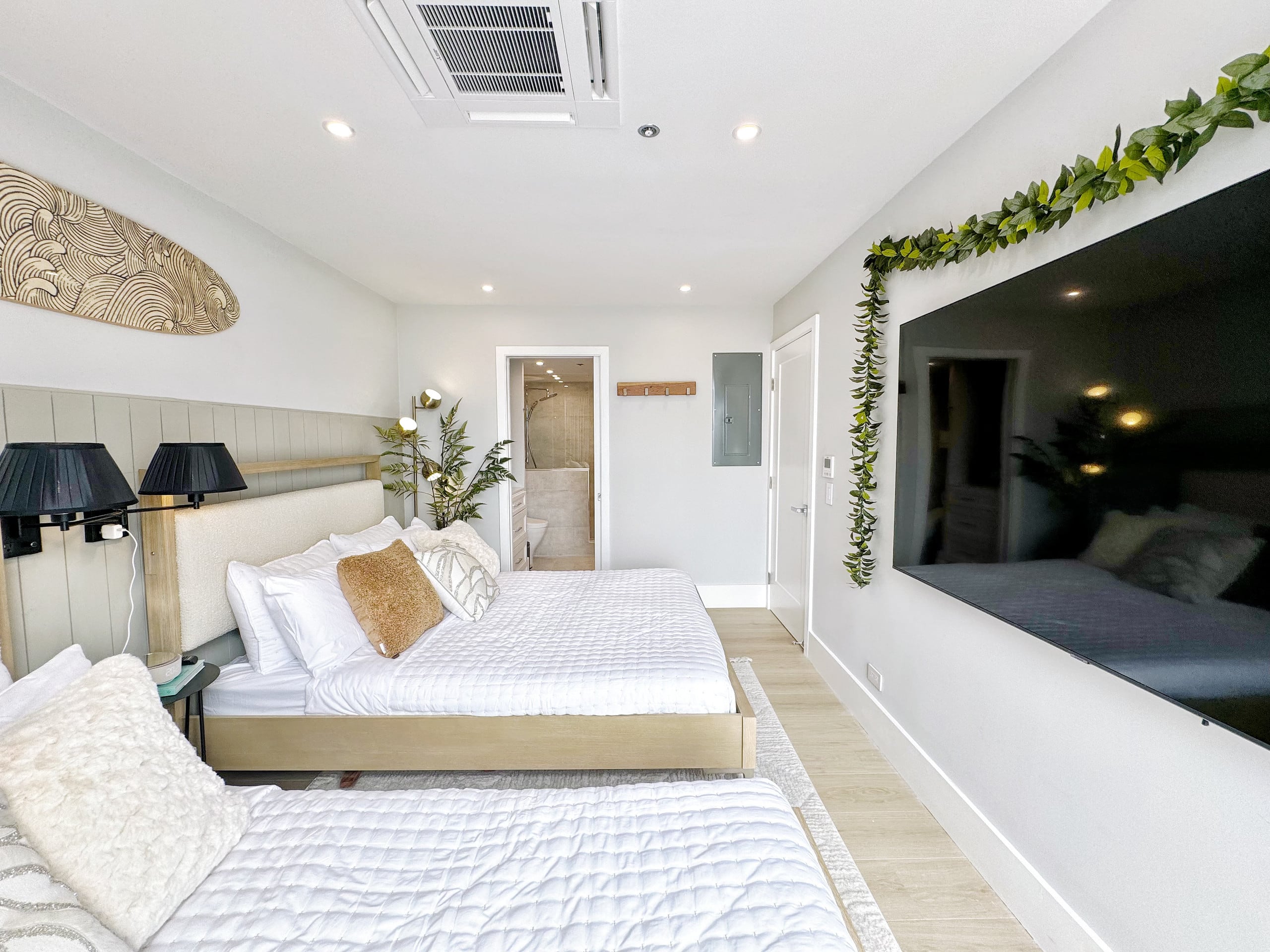 Ilikai Penthouse-Luxury Oceanview 2BR/2BTH/Parking - Image 45
