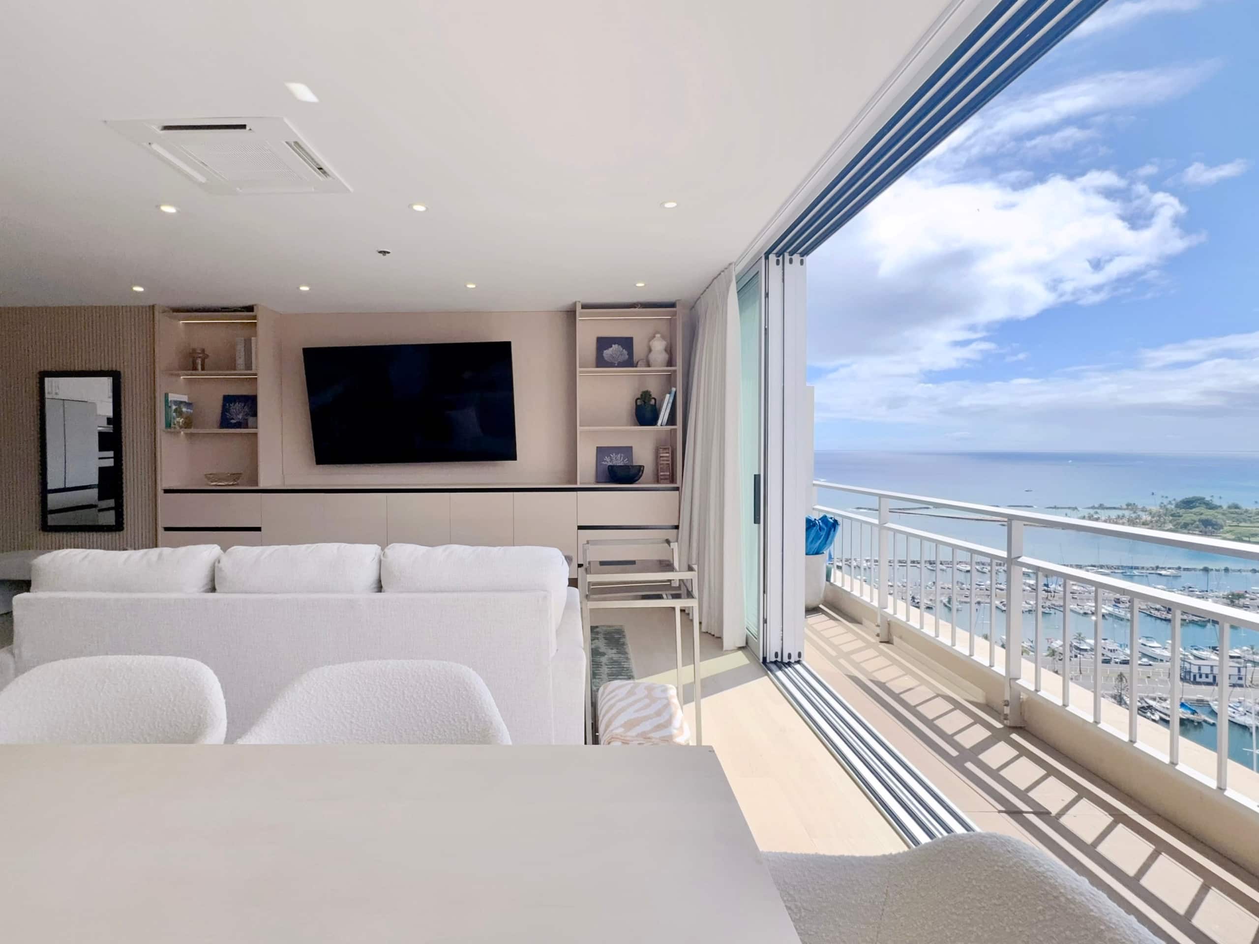 Ilikai Penthouse-Luxury Oceanview 2BR/2BTH/Parking - Image 11