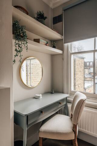 3 bed, 2 bath stylish flat gallery image 4