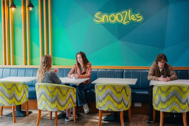 10 Bed Mixed Dorm En Suite @ Snoozles Galway - Galway