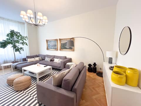 Popular Airbnb listing: Penthouse XL Residence in Josefov