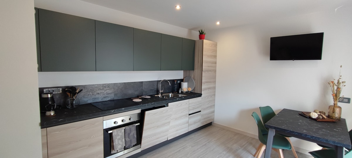 Anuncio de Airbnb popular: Alto Lago Apartment – Molveno en Molveno