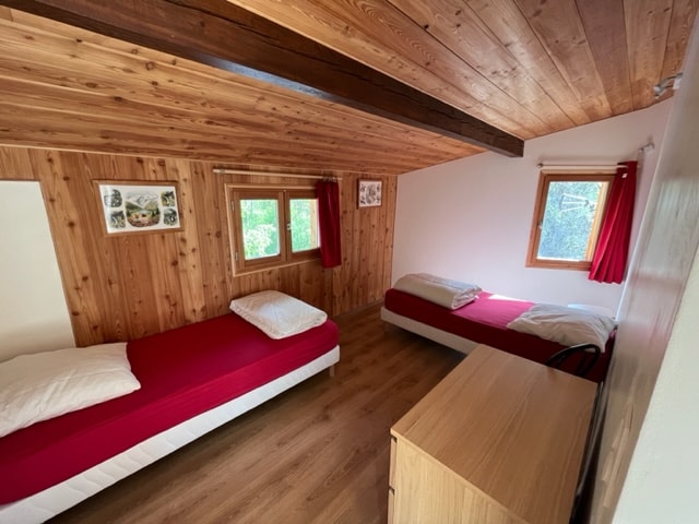 საძინებელი 4