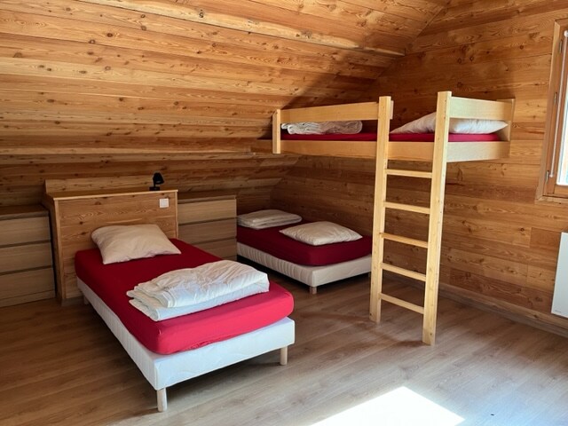 საძინებელი 3