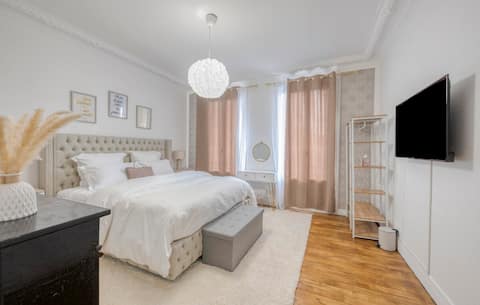 Private Jacuzzi • 90 m² House • 20 min Paris & CDG