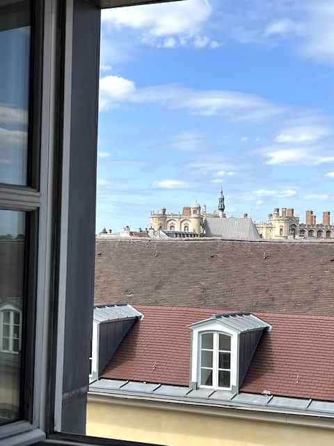 Top Airbnb: Duplex with Castle View - Elevator & Parking in Saint Germain En Laye