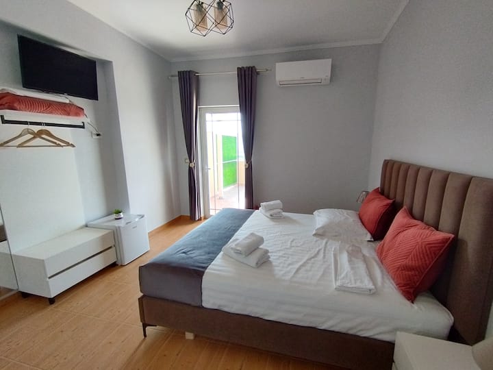 საძინებელი 1