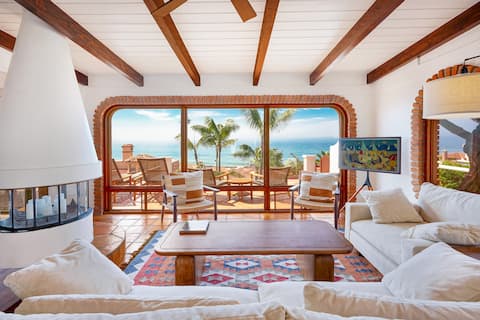 Anuncio de Airbnb popular: Luxury Las Gaviotas Hacienda with Starlink (Starlink) en Baja California