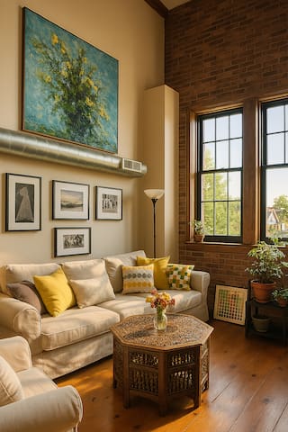 Comfort and Luxury meet in heart of Little Italy