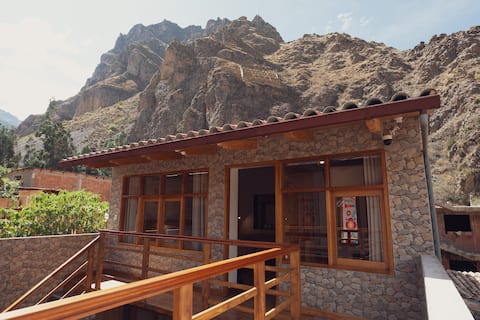 Casa Alba Ollantaytambo, whole house with wiews
