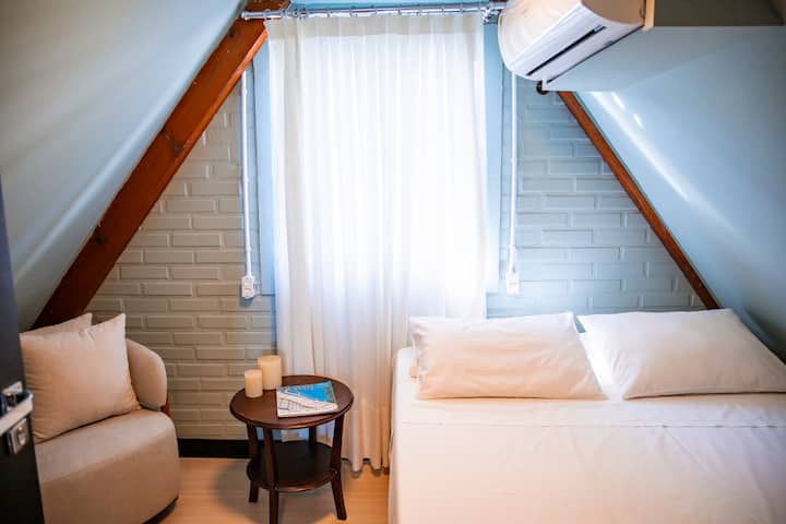 room 4, backgrounds, top floor