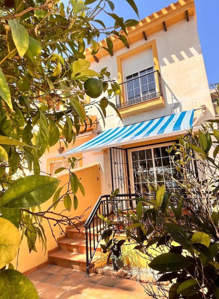 House With Sea View And Garden - Torrevieja
