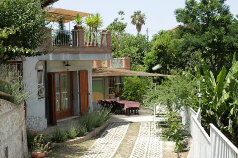 [Villa Felici] Sea view in the hills 2 km from Tropea