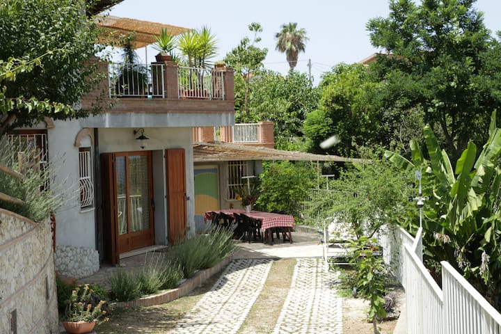 [Villa Felici] Sea view in the hills 2 km from Tropea