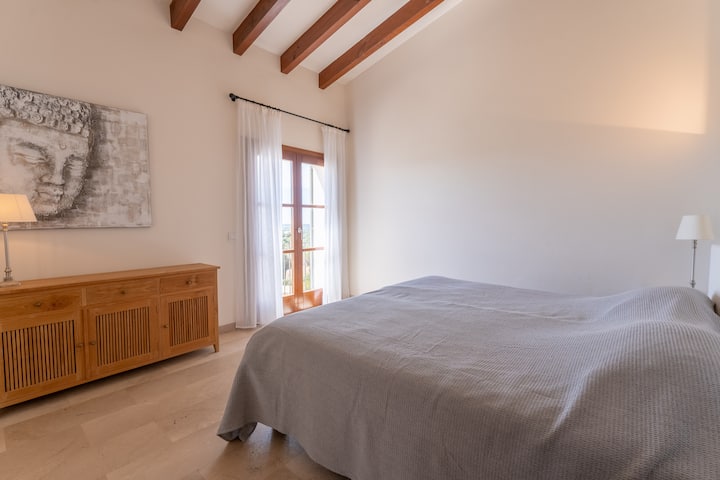 غرفة النوم 2