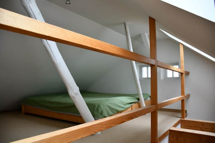 Beautiful Apartment With Balcony - Unterhaching
