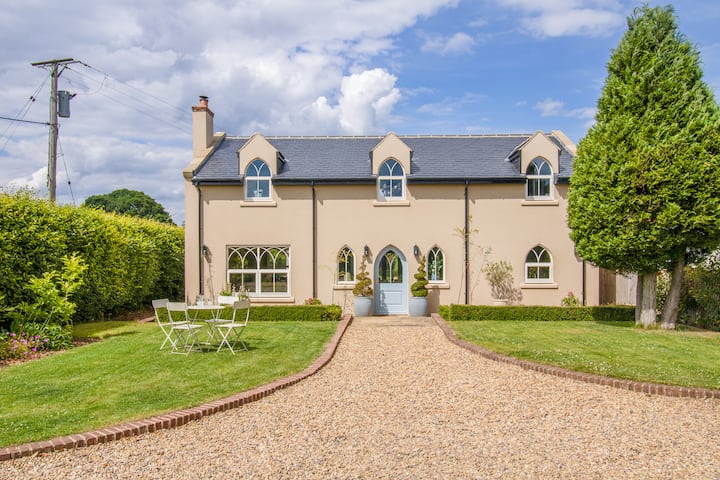 Hazelnut Cottage - Doncaster