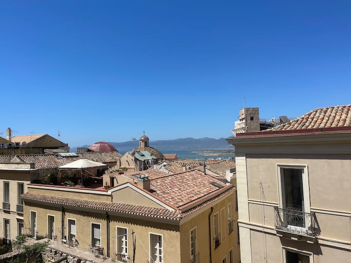 Old Town Castello Sea View - Кальяри