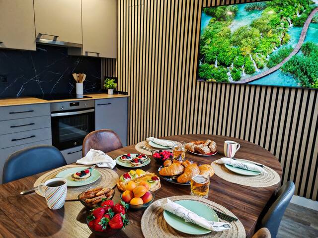 Lloret Urban Boutique with heathed pool gallery image 3