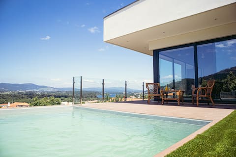 Villa Amores Riverview - Scenic Getaway | uChill