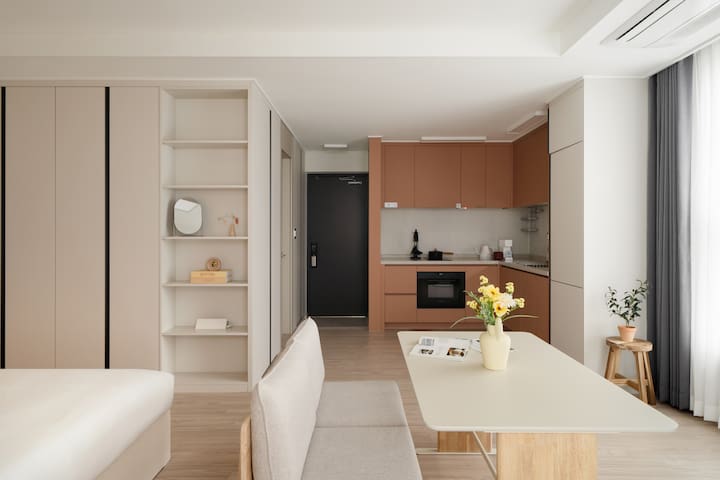 Urbanstay managed Airbnb listing 1