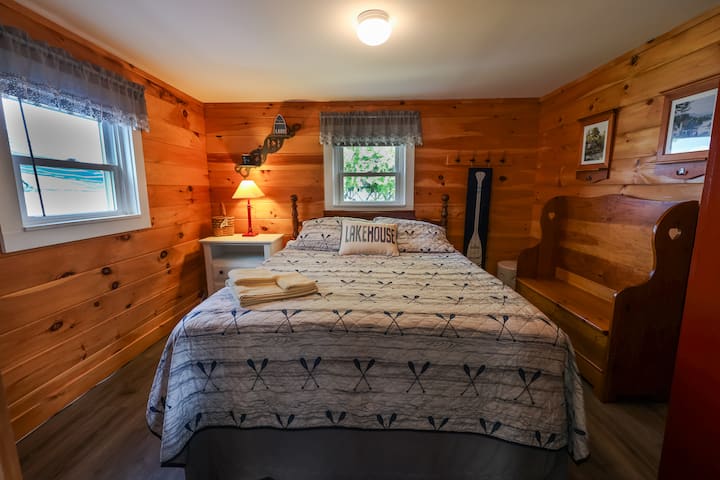 سرير بحجم كوين