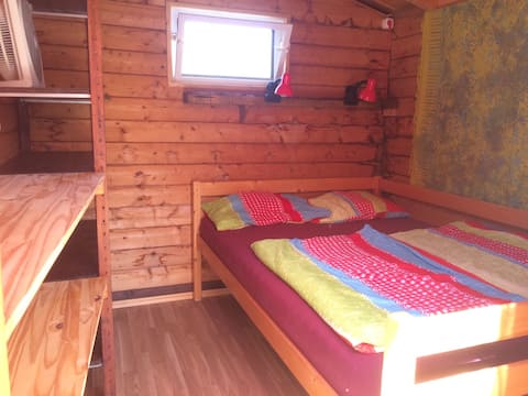 Airbnb em destaque: Blockhütte Algarve em Mexilhoeira Grande