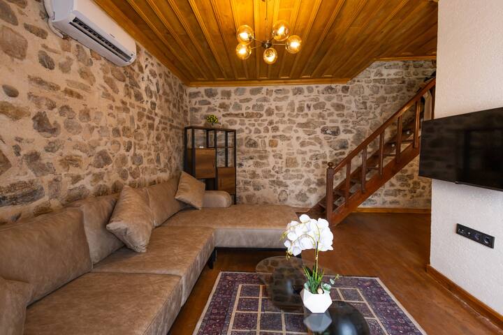 Private villa with sea view gallery image 2