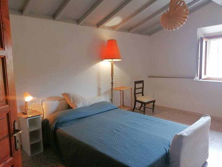 საძინებელი 1