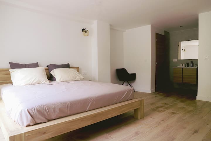 საძინებელი 1