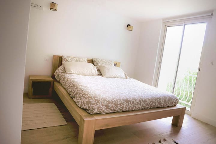 საძინებელი 4