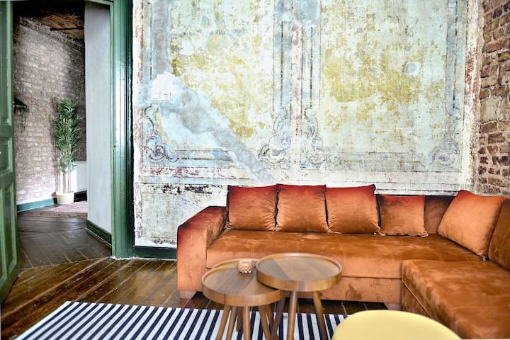 Historical apartment in Galata
