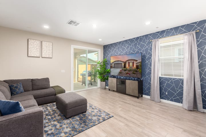 Modern Elevated Retreat 2 - Maricopa, AZ