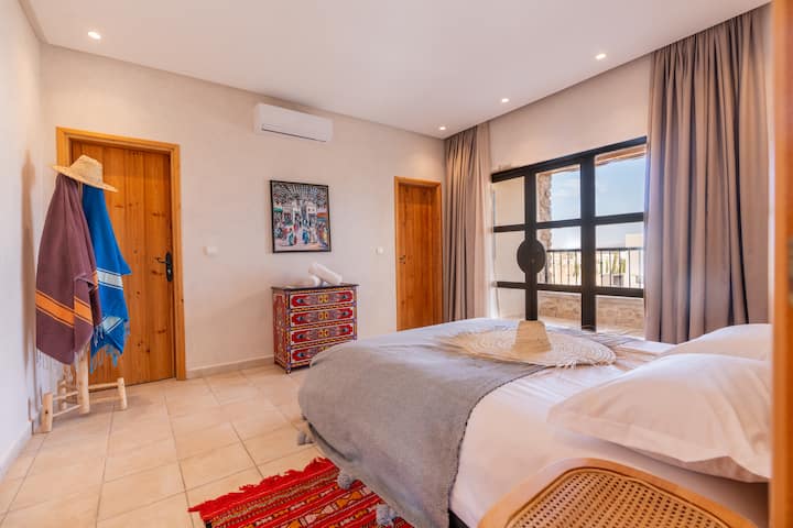 საძინებელი 4