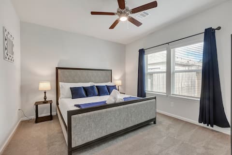 Magnolia Gem Near The Woodlands! | 3 Beds 2 Bath