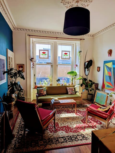 Cosy flat in central Helensburgh