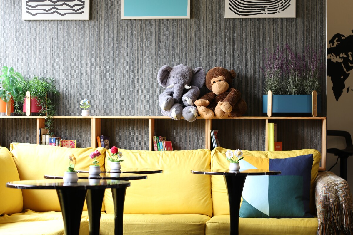 Საერთო სივრცე წიგნებით თქვენი გზამკვლევისთვის.